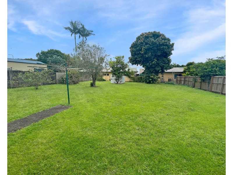 3 Sheehy Road, White Rock QLD 4868