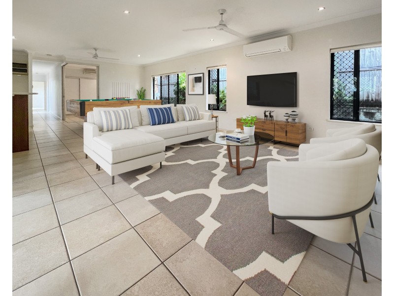 8 Seclusion Drive, Palm Cove QLD 4879