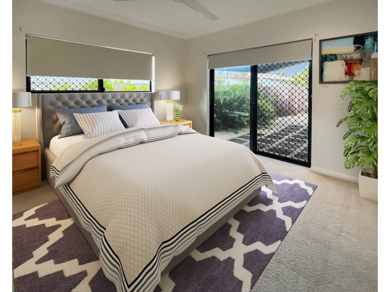 8 Seclusion Drive, Palm Cove QLD 4879