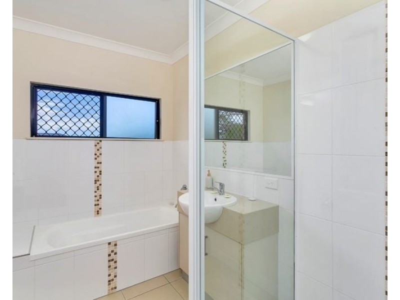 18/21-29 Giffin Road, White Rock QLD 4868