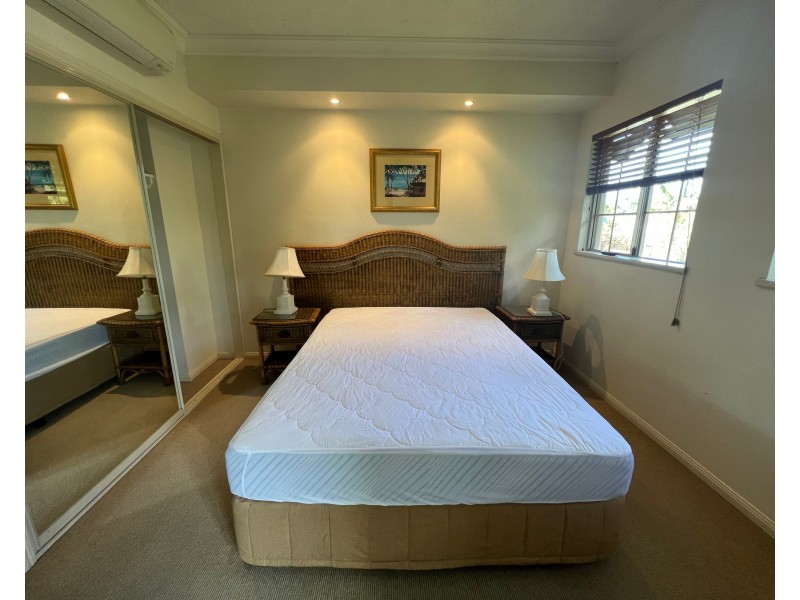 706/2 Greenslopes Street, Edge Hill QLD 4870