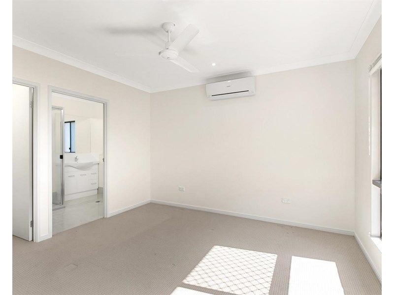 11 Tyenna Close, Bentley Park QLD 4869