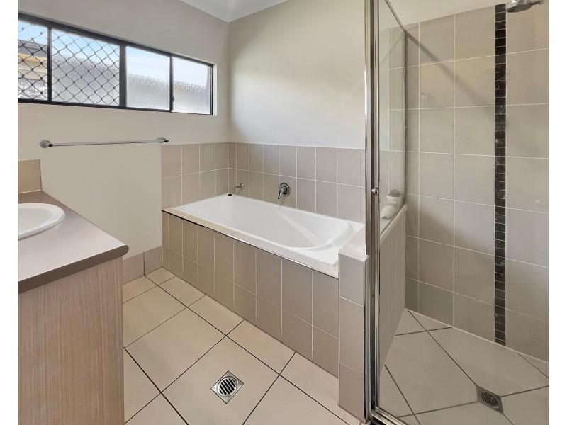 4 Doritis Close, Edmonton QLD 4869