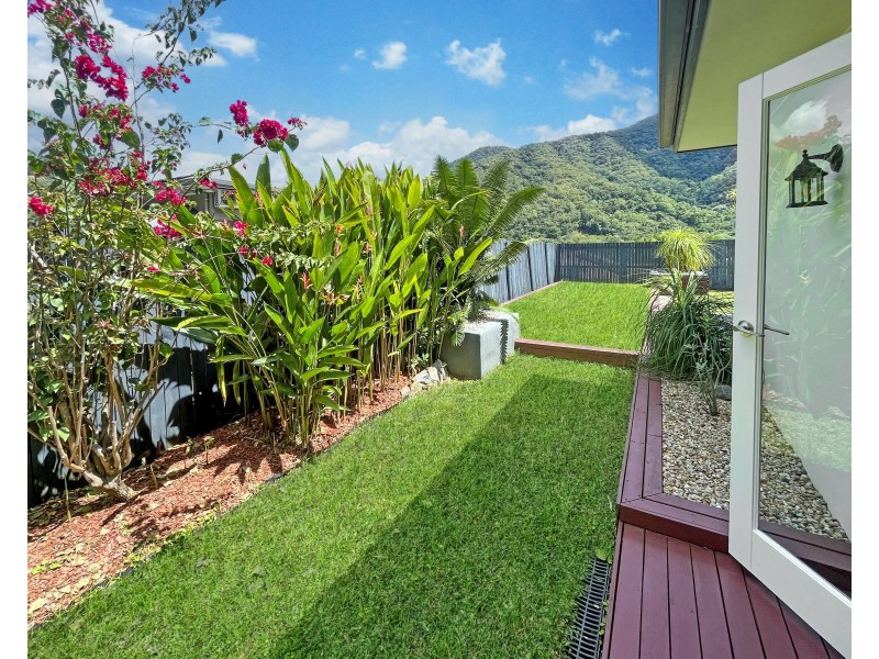 6 Willie Ming Close, Redlynch QLD 4870