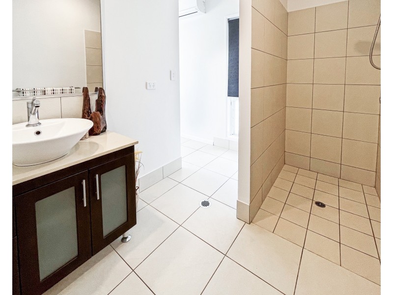 6 Willie Ming Close, Redlynch QLD 4870