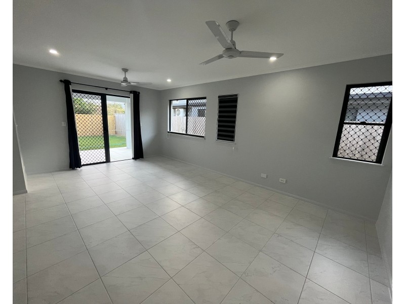 32 Orient Bend, Smithfield QLD 4878