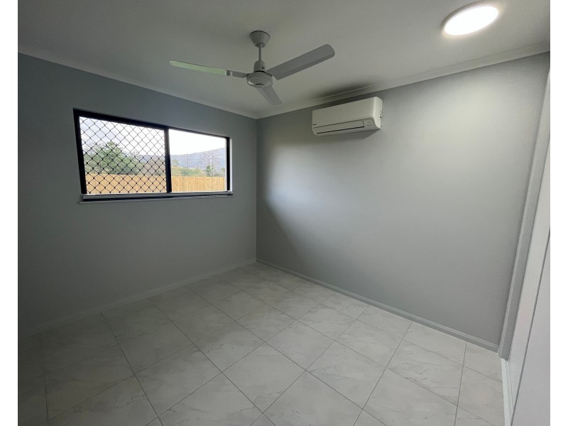 32 Orient Bend, Smithfield QLD 4878