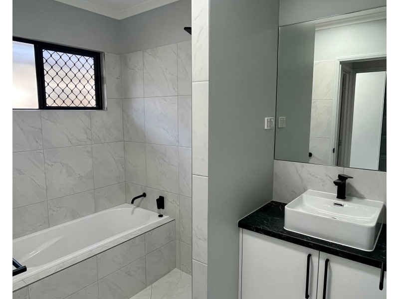 32 Orient Bend, Smithfield QLD 4878