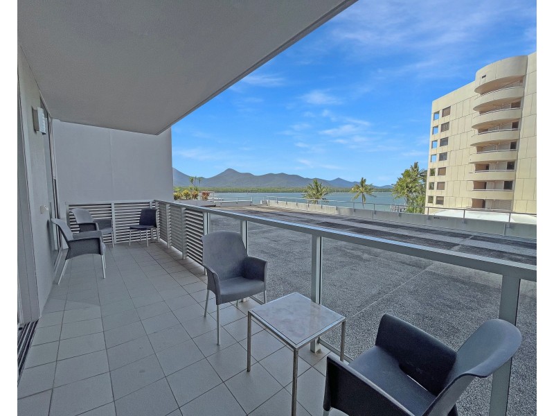 401-402/1 Marlin Parade, Cairns City QLD 4870