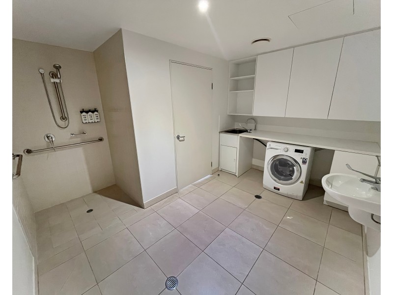 401-402/1 Marlin Parade, Cairns City QLD 4870