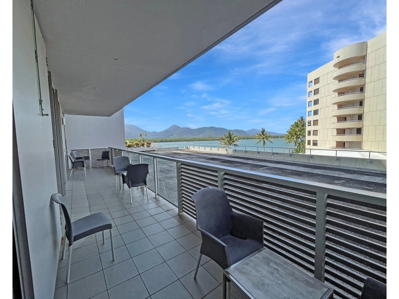 401-402/1 Marlin Parade, Cairns City QLD 4870