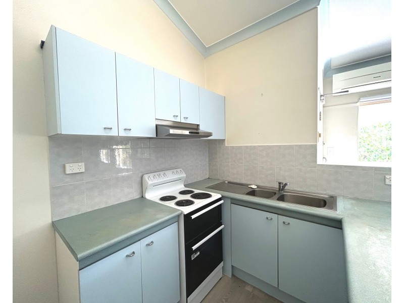 12/2 Chester Court, Manunda QLD 4870