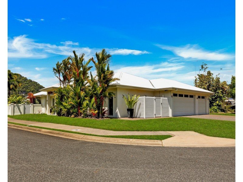 17 Lagoon Drive, Trinity Beach QLD 4879