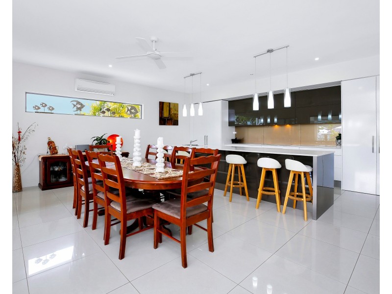 17 Lagoon Drive, Trinity Beach QLD 4879