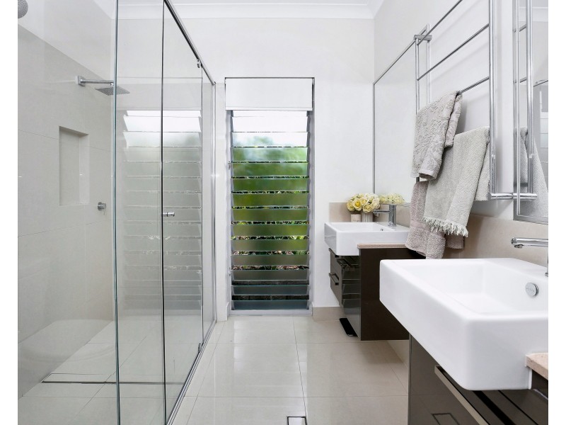 17 Lagoon Drive, Trinity Beach QLD 4879