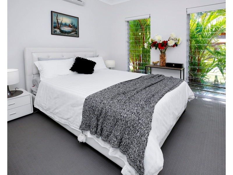 17 Lagoon Drive, Trinity Beach QLD 4879