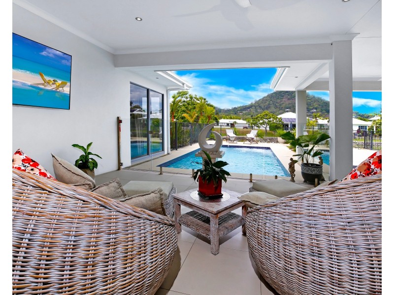 17 Lagoon Drive, Trinity Beach QLD 4879