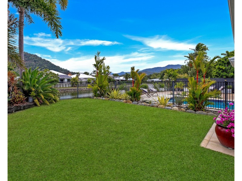 17 Lagoon Drive, Trinity Beach QLD 4879