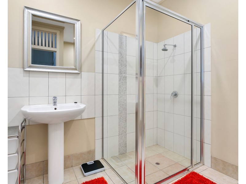 2/9 Grimshaw Street, Parramatta Park QLD 4870