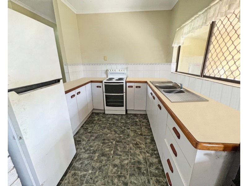 51 Mclaughlin Road, Bentley Park QLD 4869