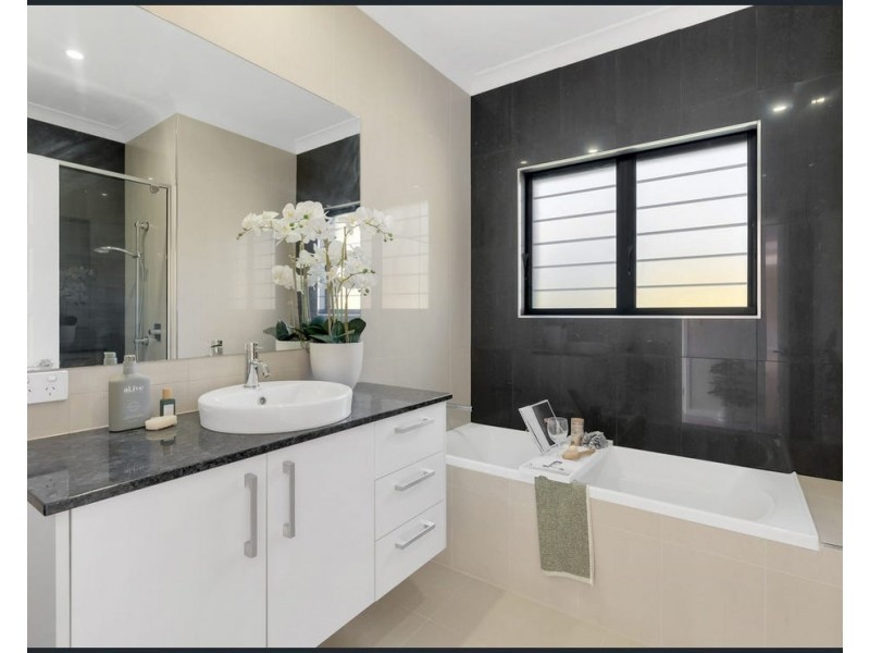 15-17 Placer Street, Goldsborough QLD 4865