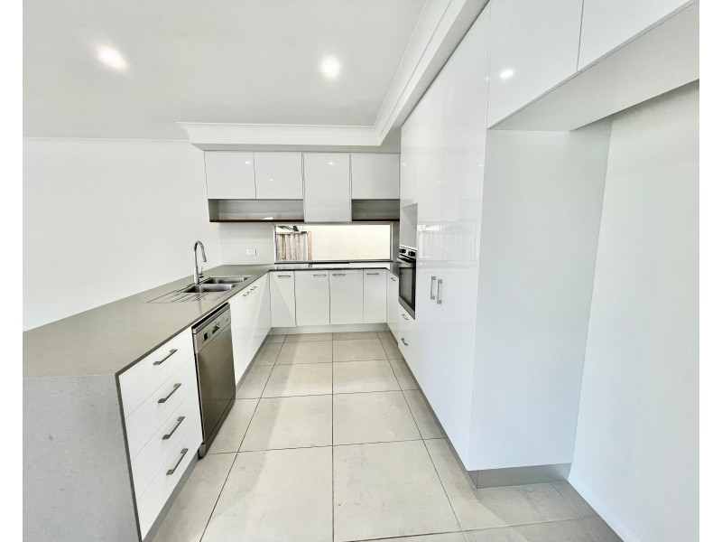 19 Rossmann Road, Smithfield QLD 4878