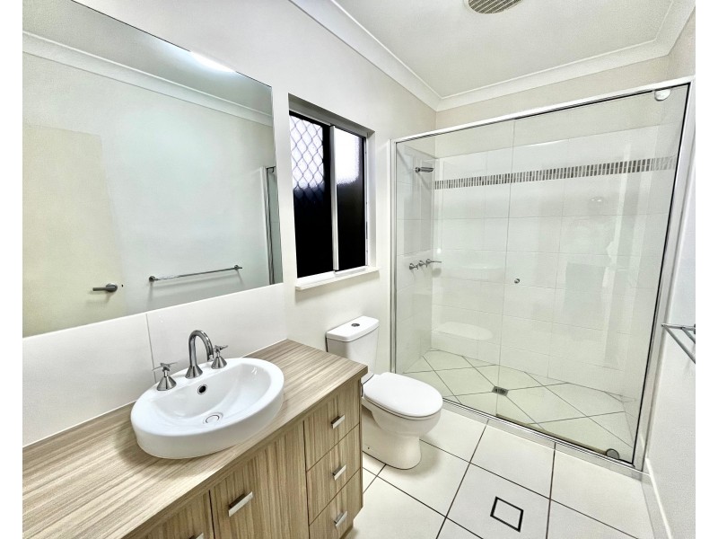 10 Sandridge Way, Smithfield QLD 4878