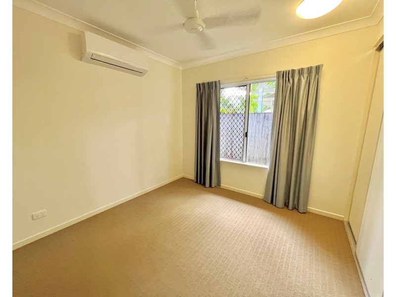 10 Sandridge Way, Smithfield QLD 4878