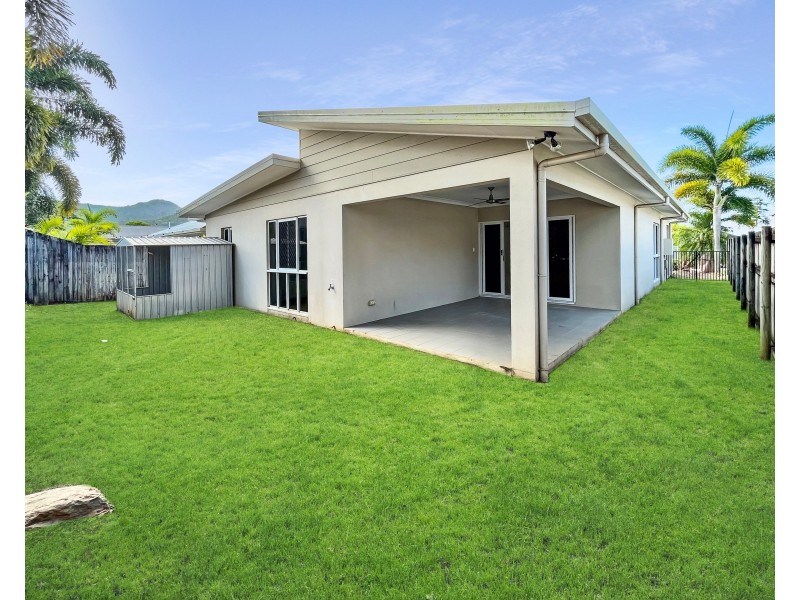 10 Sandridge Way, Smithfield QLD 4878
