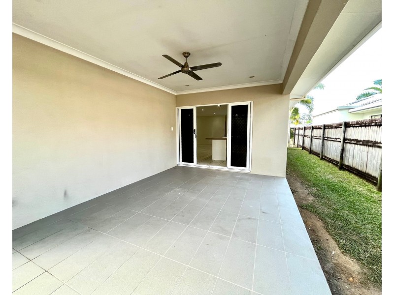 10 Sandridge Way, Smithfield QLD 4878