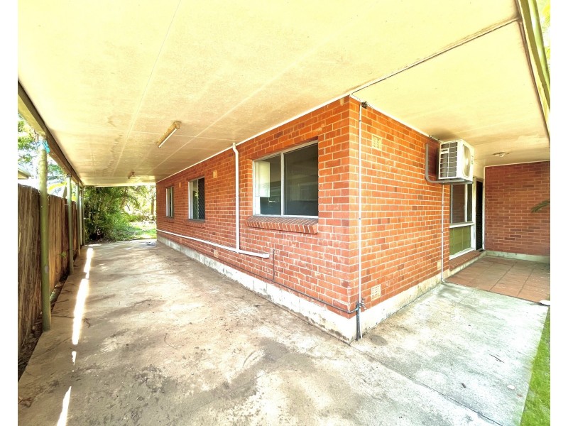 2/50 Toogood Road, Woree QLD 4868