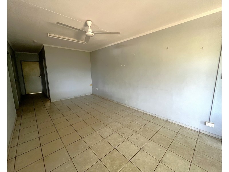 2/50 Toogood Road, Woree QLD 4868