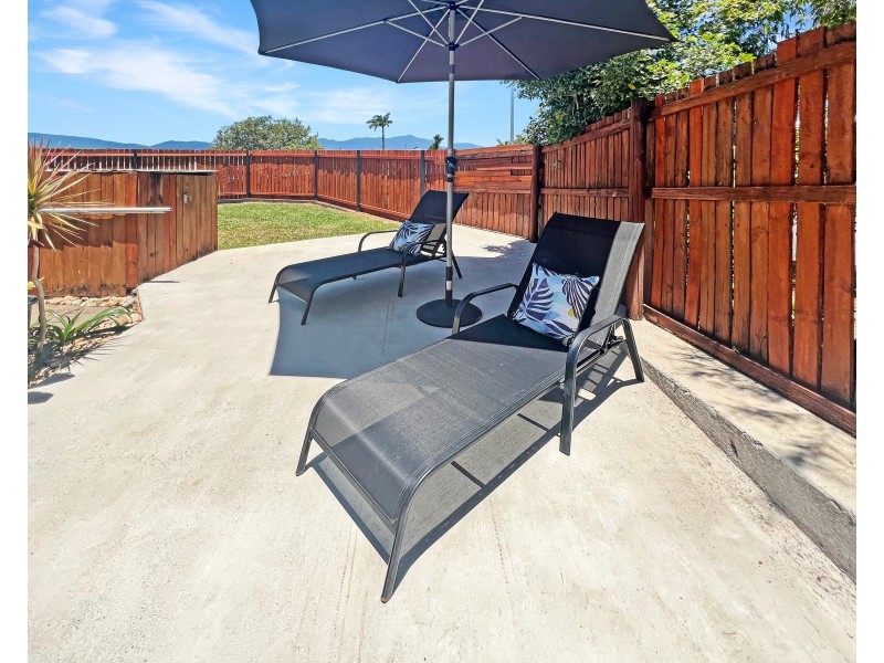 6 Barcoo Close, Bentley Park QLD 4869
