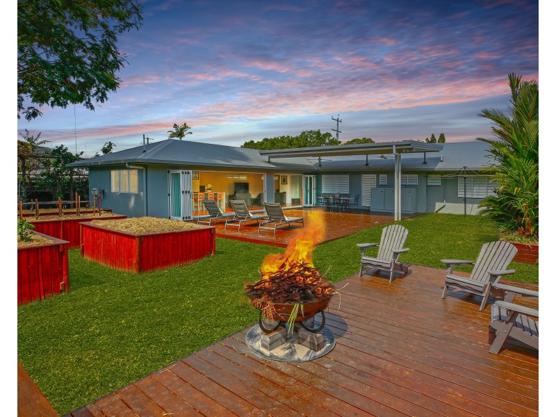 13 Impey Street, Caravonica QLD 4878