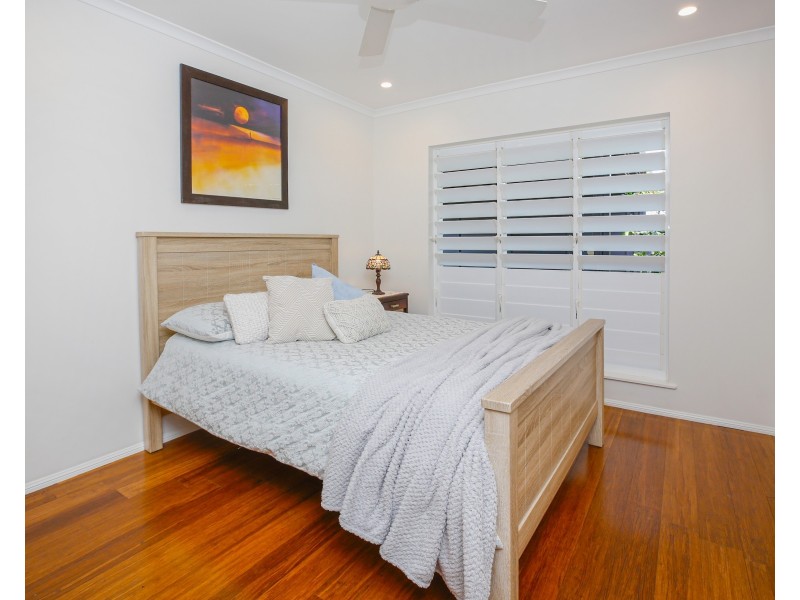 13 Impey Street, Caravonica QLD 4878