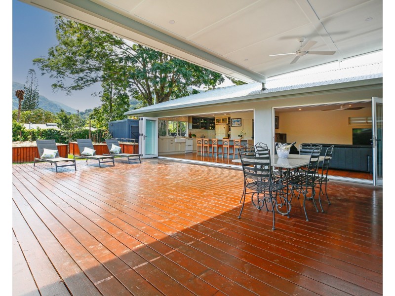 13 Impey Street, Caravonica QLD 4878