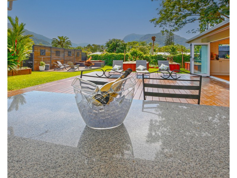 13 Impey Street, Caravonica QLD 4878