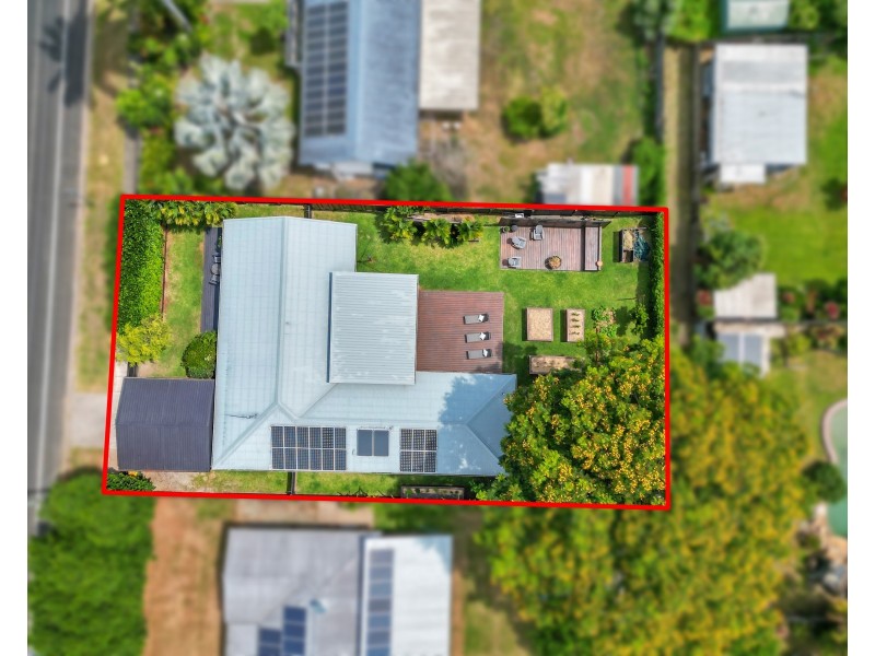 13 Impey Street, Caravonica QLD 4878