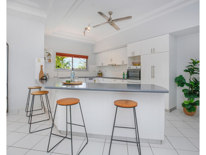 5 Pellowe Street, Clifton Beach QLD 4879