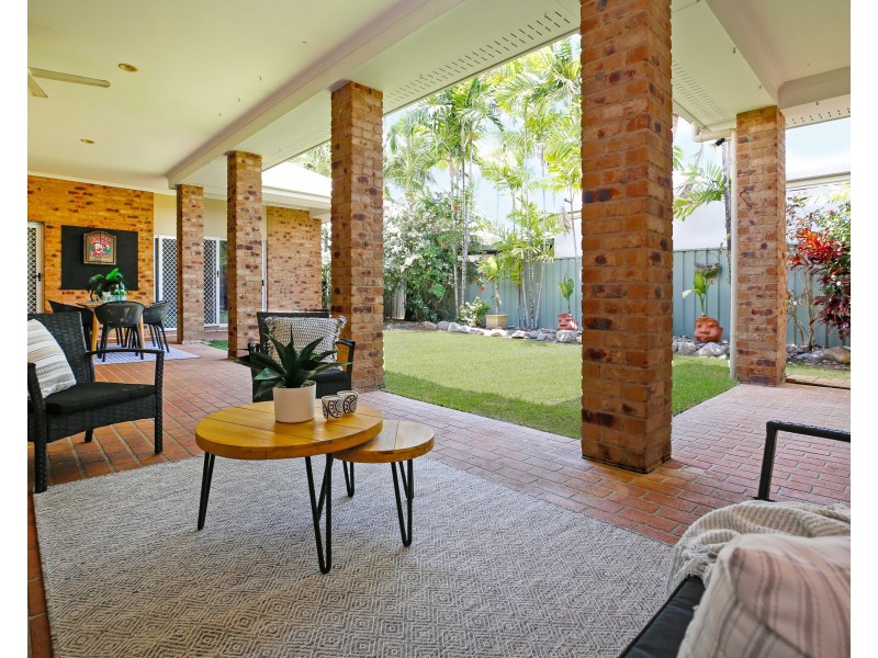 5 Pellowe Street, Clifton Beach QLD 4879