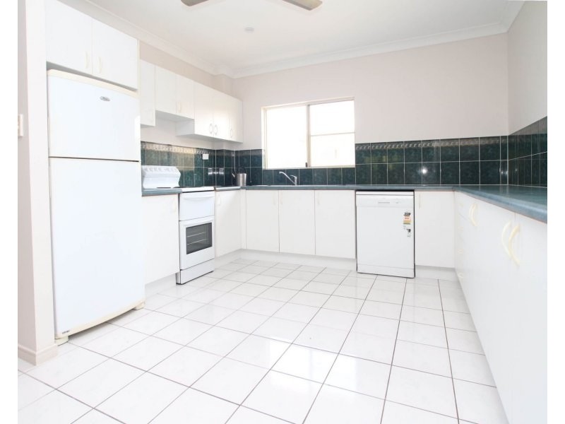 10/201-203 Mcleod Street, Cairns North QLD 4870