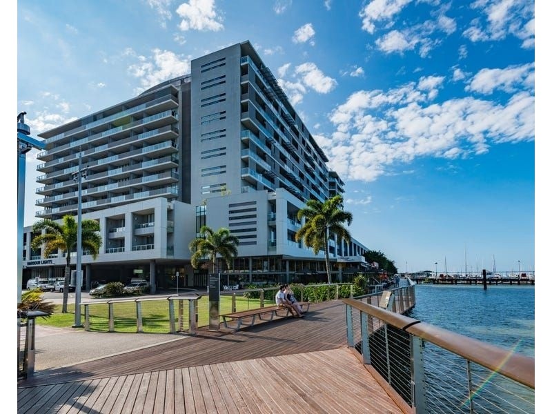 33/1 Marlin Parade, Cairns City QLD 4870