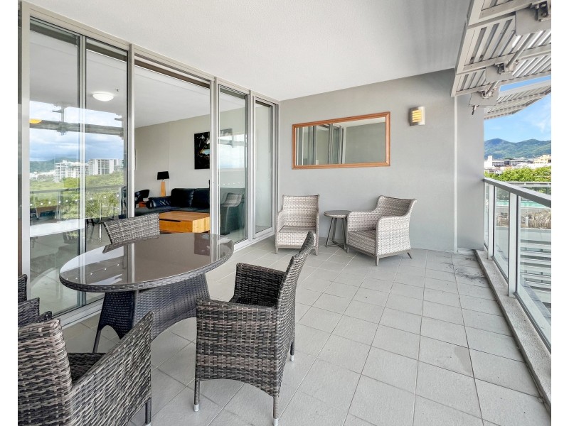 33/1 Marlin Parade, Cairns City QLD 4870