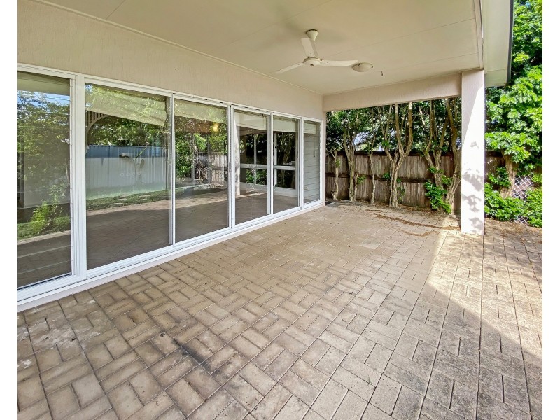1 Leafwing Close, Mount Sheridan QLD 4868