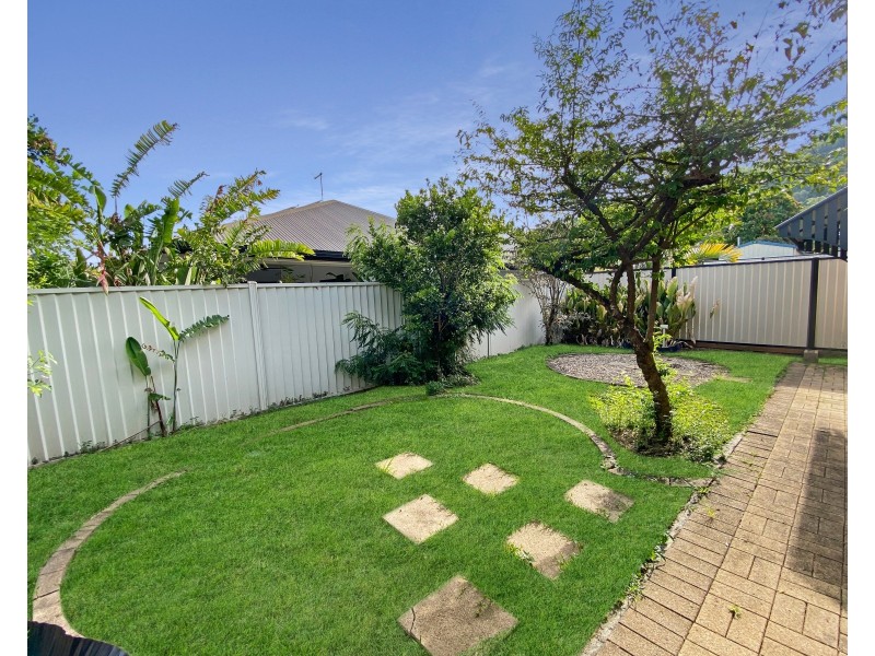 1 Leafwing Close, Mount Sheridan QLD 4868
