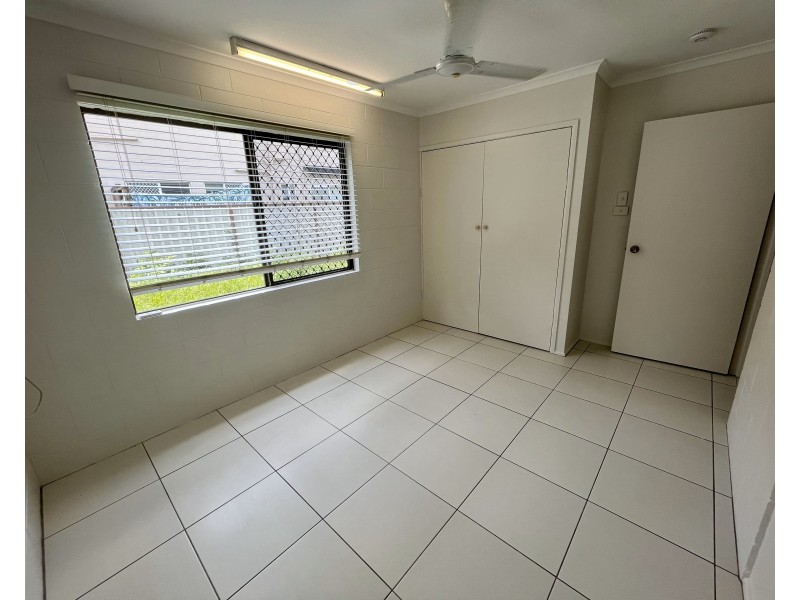 17/64 Pease Street, Manoora QLD 4870