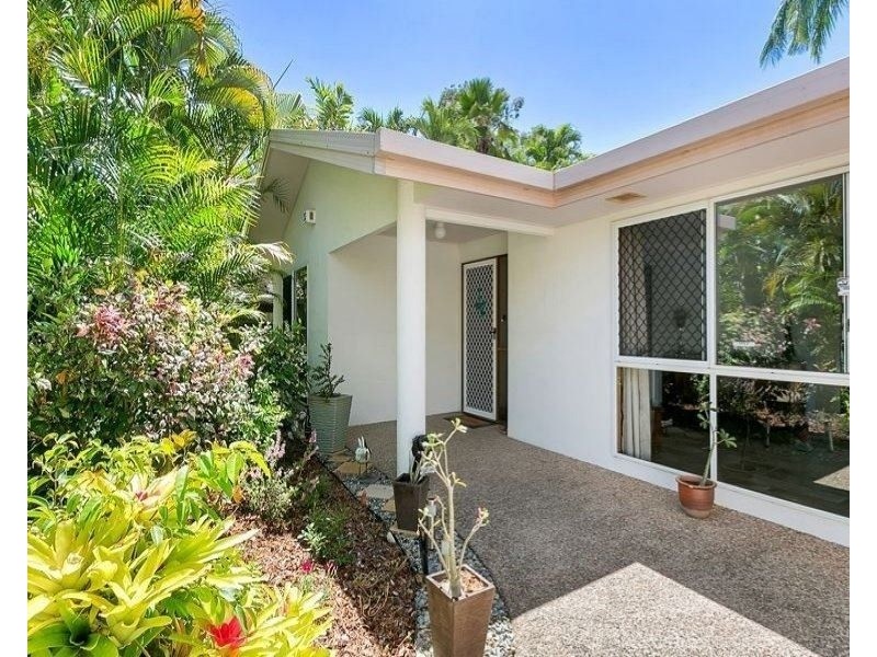 16 Eddy Street, Clifton Beach QLD 4879