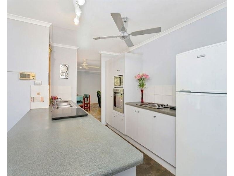 16 Eddy Street, Clifton Beach QLD 4879