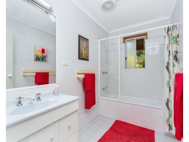 16 Eddy Street, Clifton Beach QLD 4879