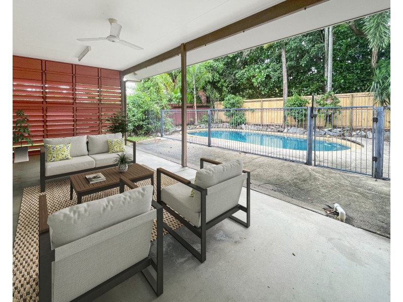 4 Castaways Close, Kewarra Beach QLD 4879
